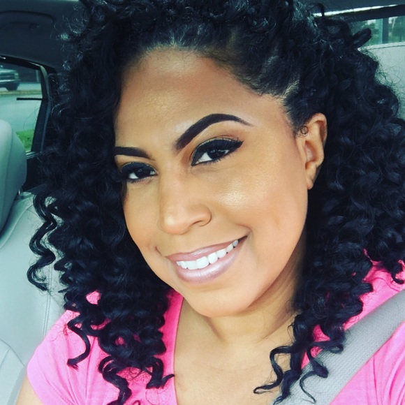 Meet your Posher, Angela - Picture 1 of 1